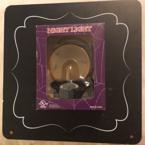 Halloween “Witchy” nightlight - Picture 3 of 5